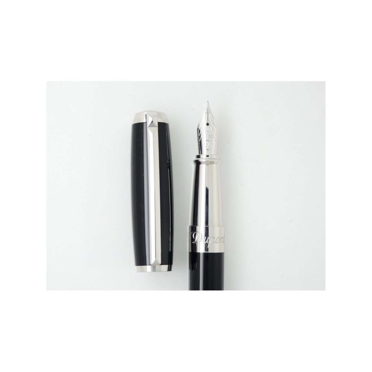 Pluma ST Dupont Elysee Black Lacquer & Palladium