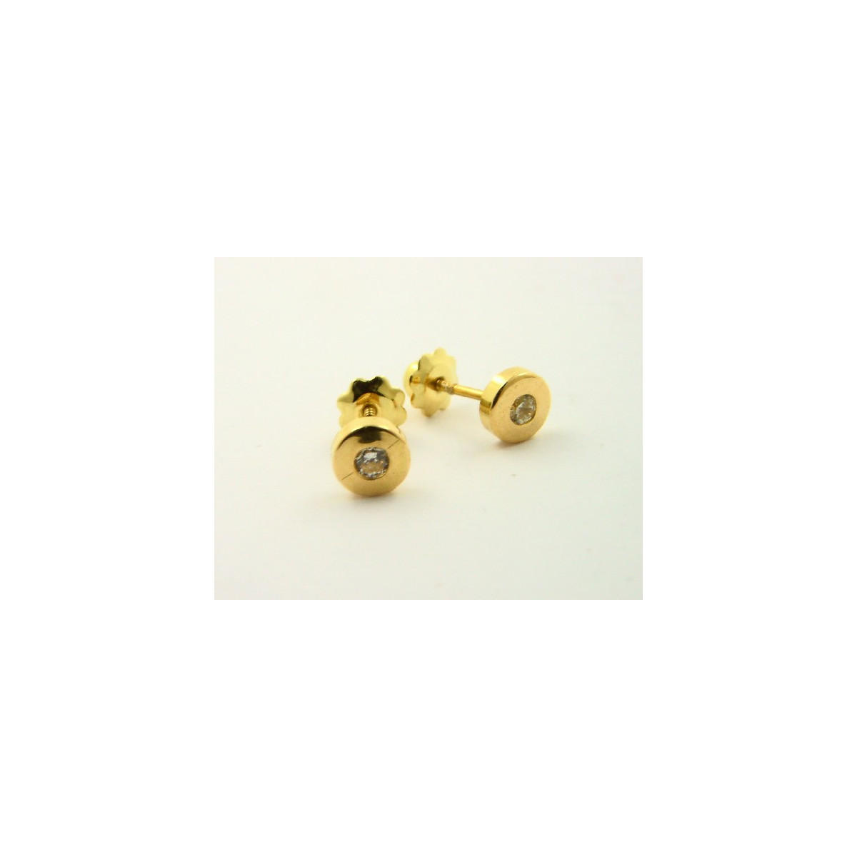 Pendientes oro 750 con circonita