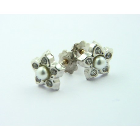 Pendientes oro blanco 18k con forma de flor