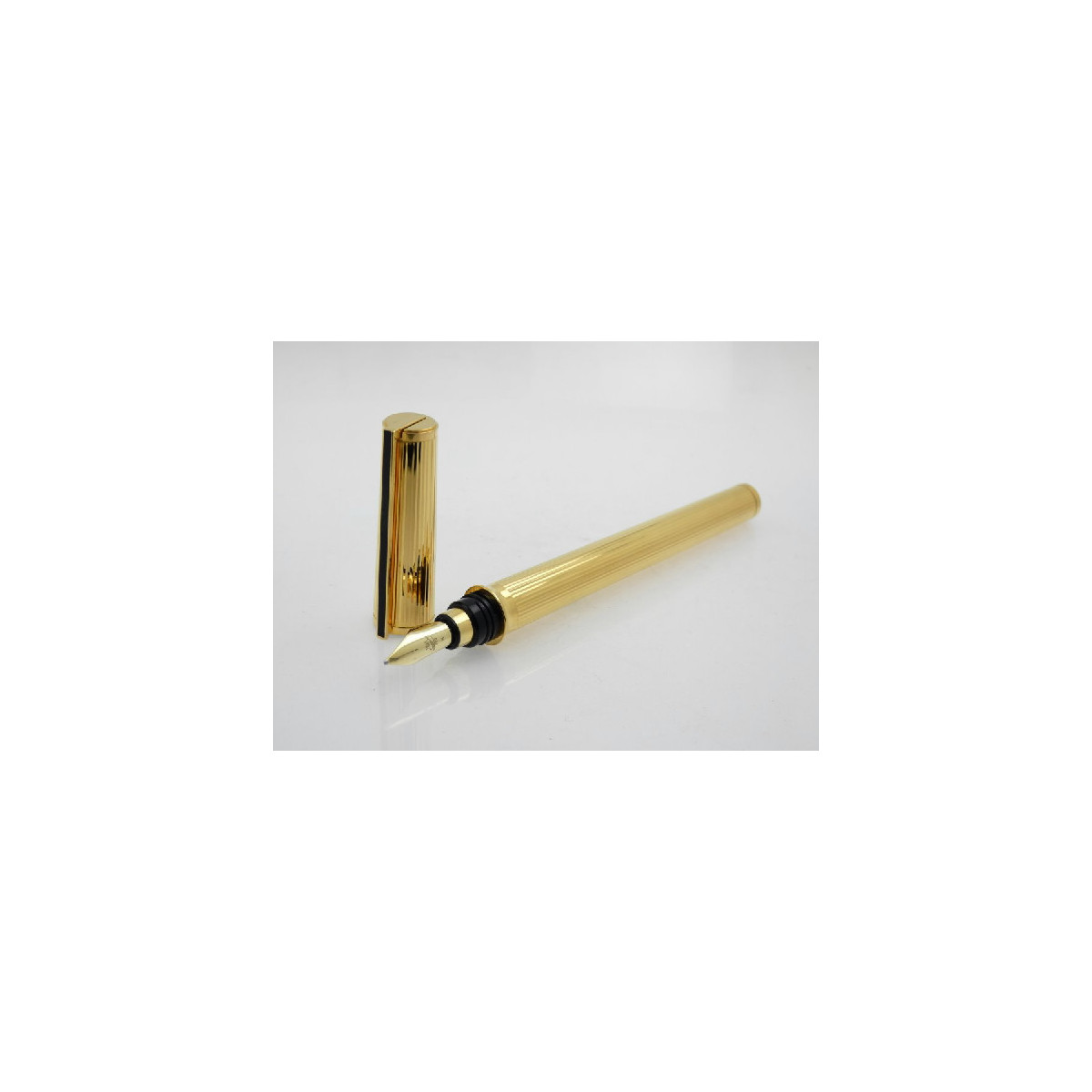 Pluma ST Dupont Montparnasse Plaque Or