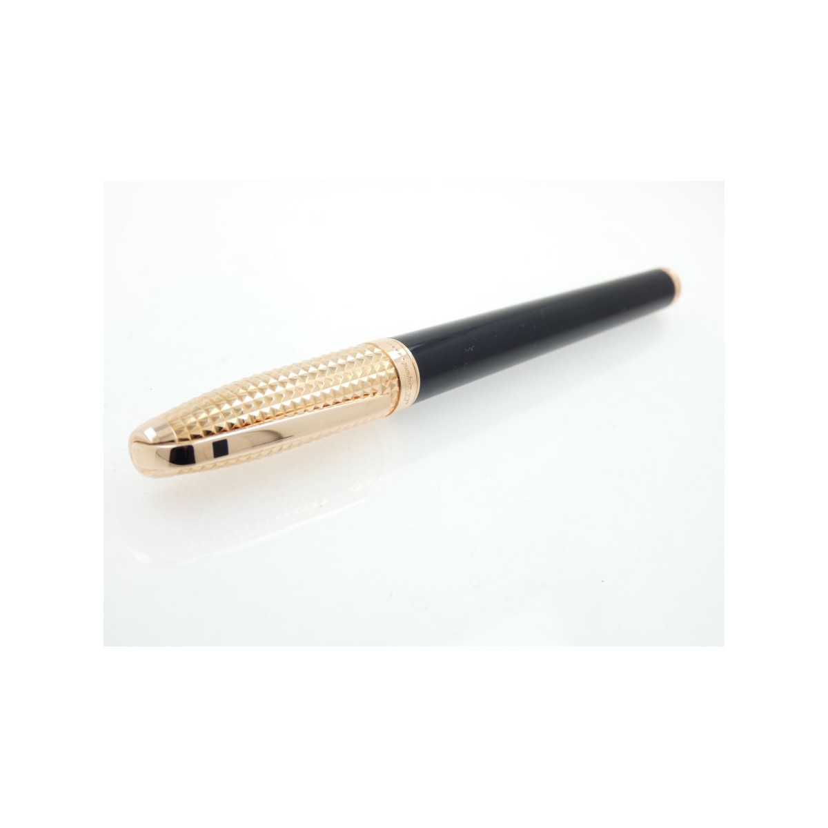 Pluma ST Dupont Olympio bañada en oro rosa