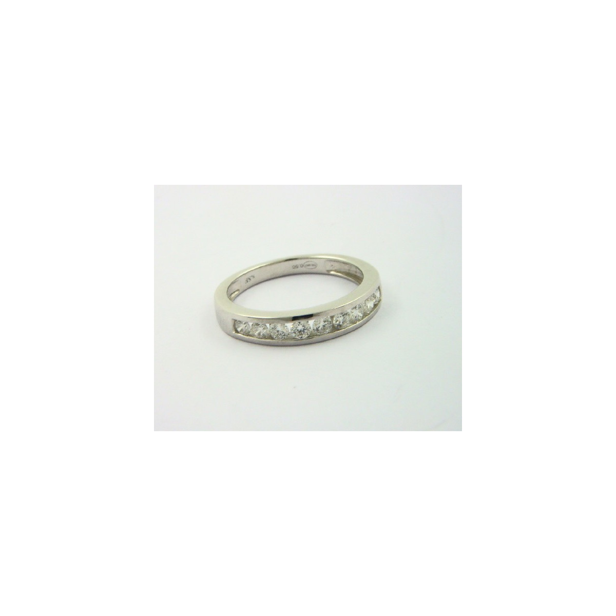 Anillo oro blanco 750 con brillantes