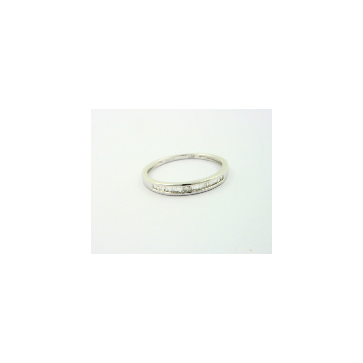 Anillo oro blanco 750 con diamantes talla baguet