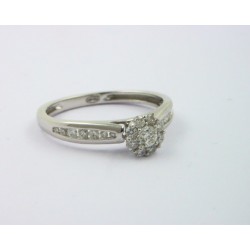 Anillo oro blanco 750 con brillantes