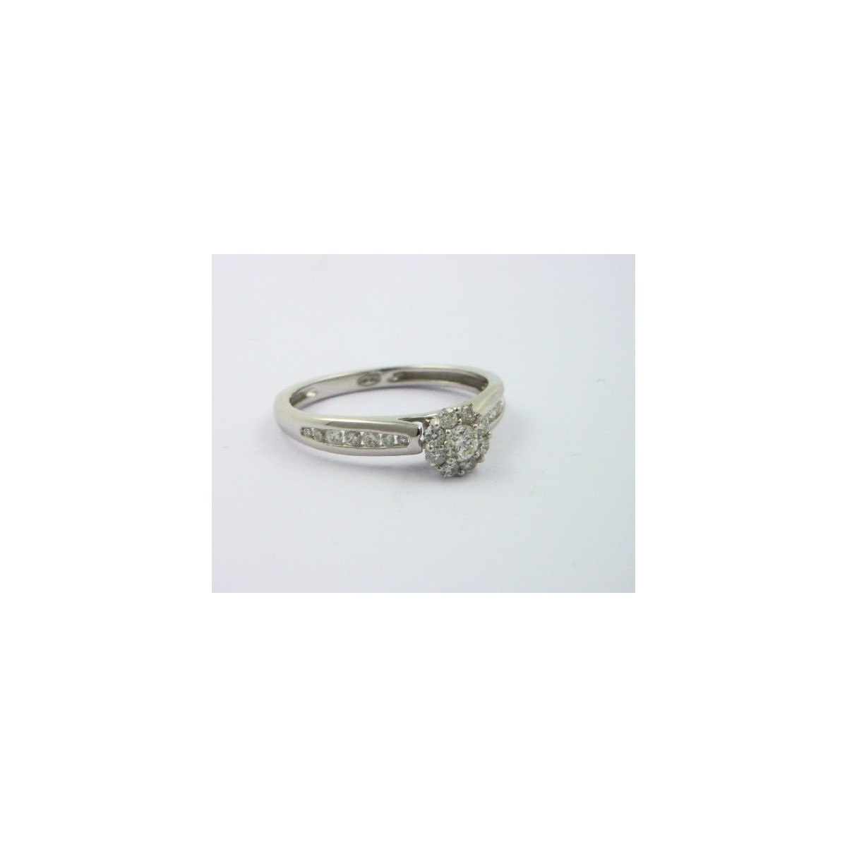 Anillo oro blanco 750 con brillantes