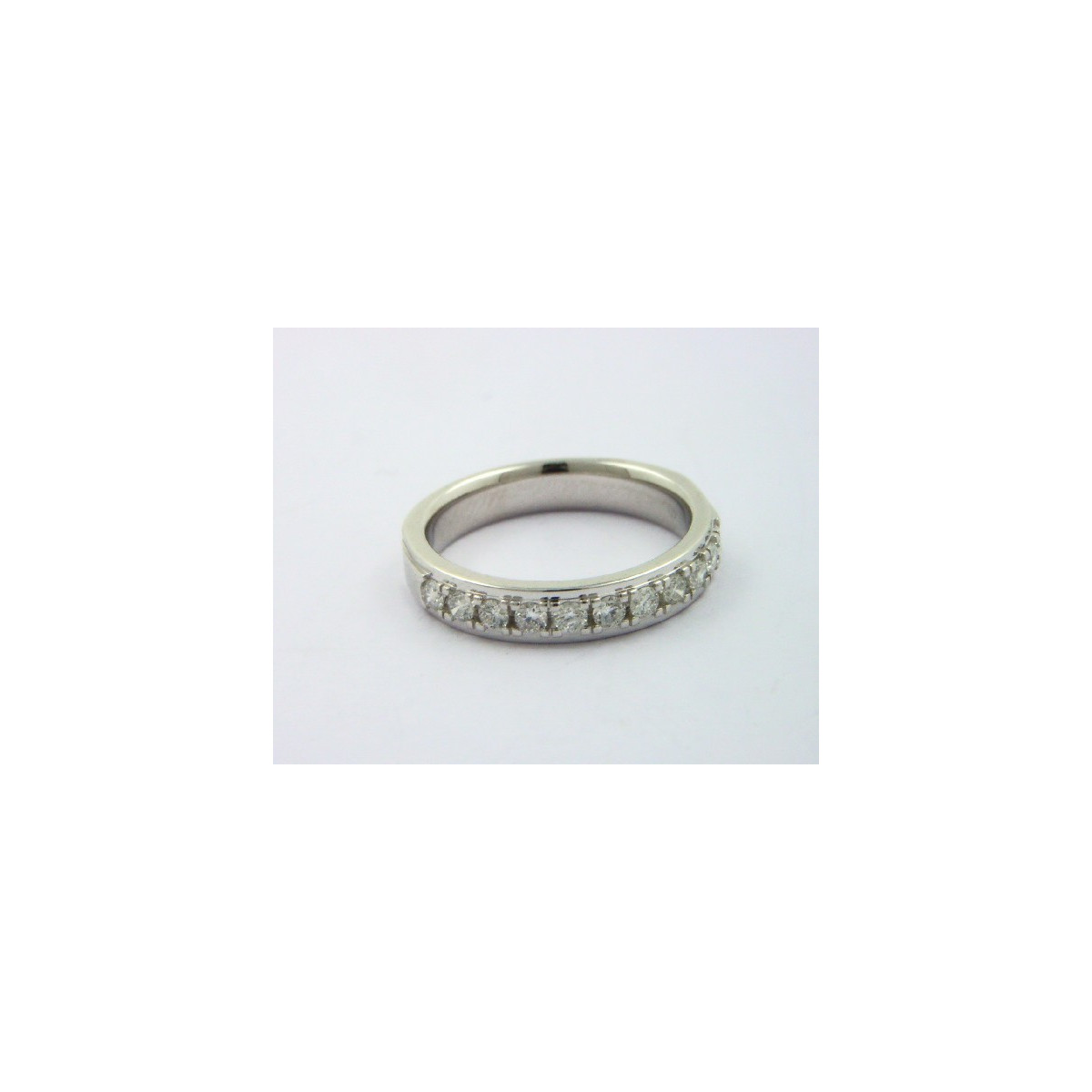 Anillo oro blanco 750 con brillantes