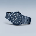 Reloj Bering Ultra Slim azul cepillado para hombre 17240-797