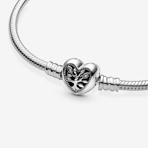 Pulsera Pandora Moments plata 925 Cadena de Serpiente con Cierre de Corazón Familiar talla 17