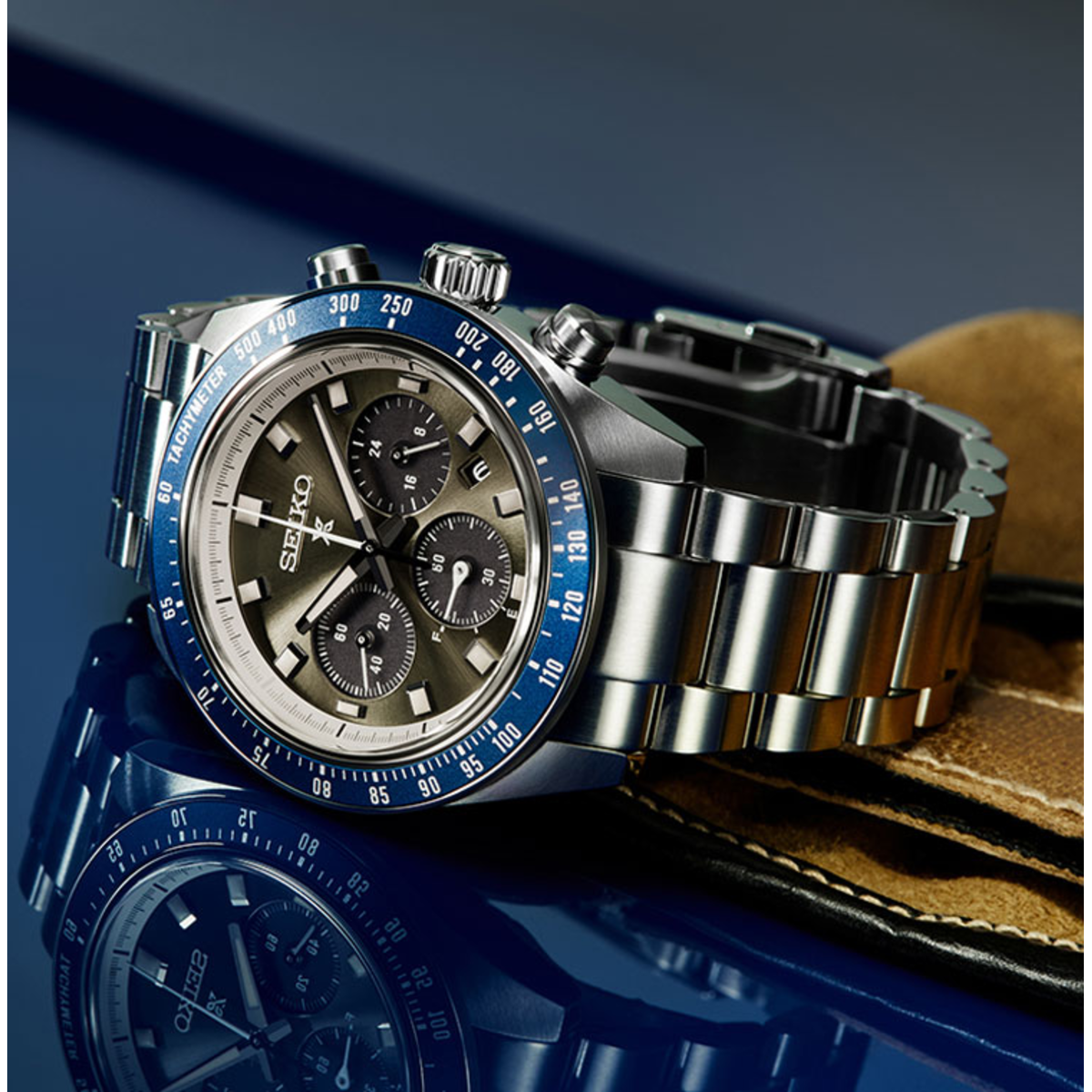 Reloj Seiko Prospex Crono Solar Speedtimer bisel azul