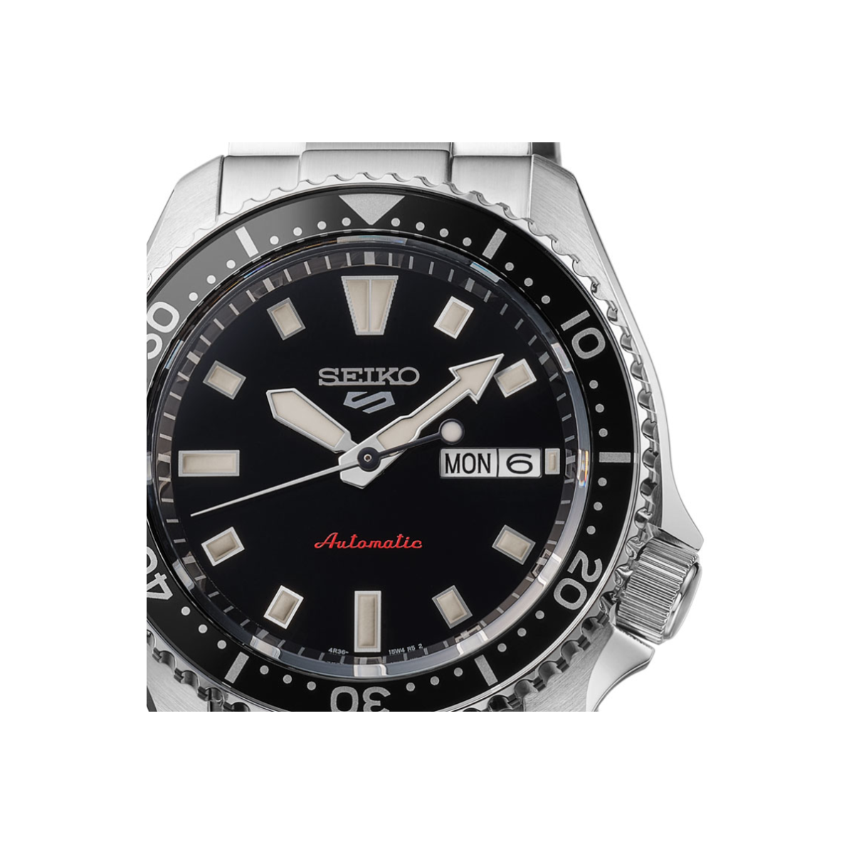 Reloj Seiko 5 Sports SKX Street Style esf negra 42.5mm