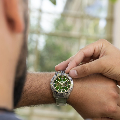 Reloj Festina Crono Bullhead esfera verde 45mm