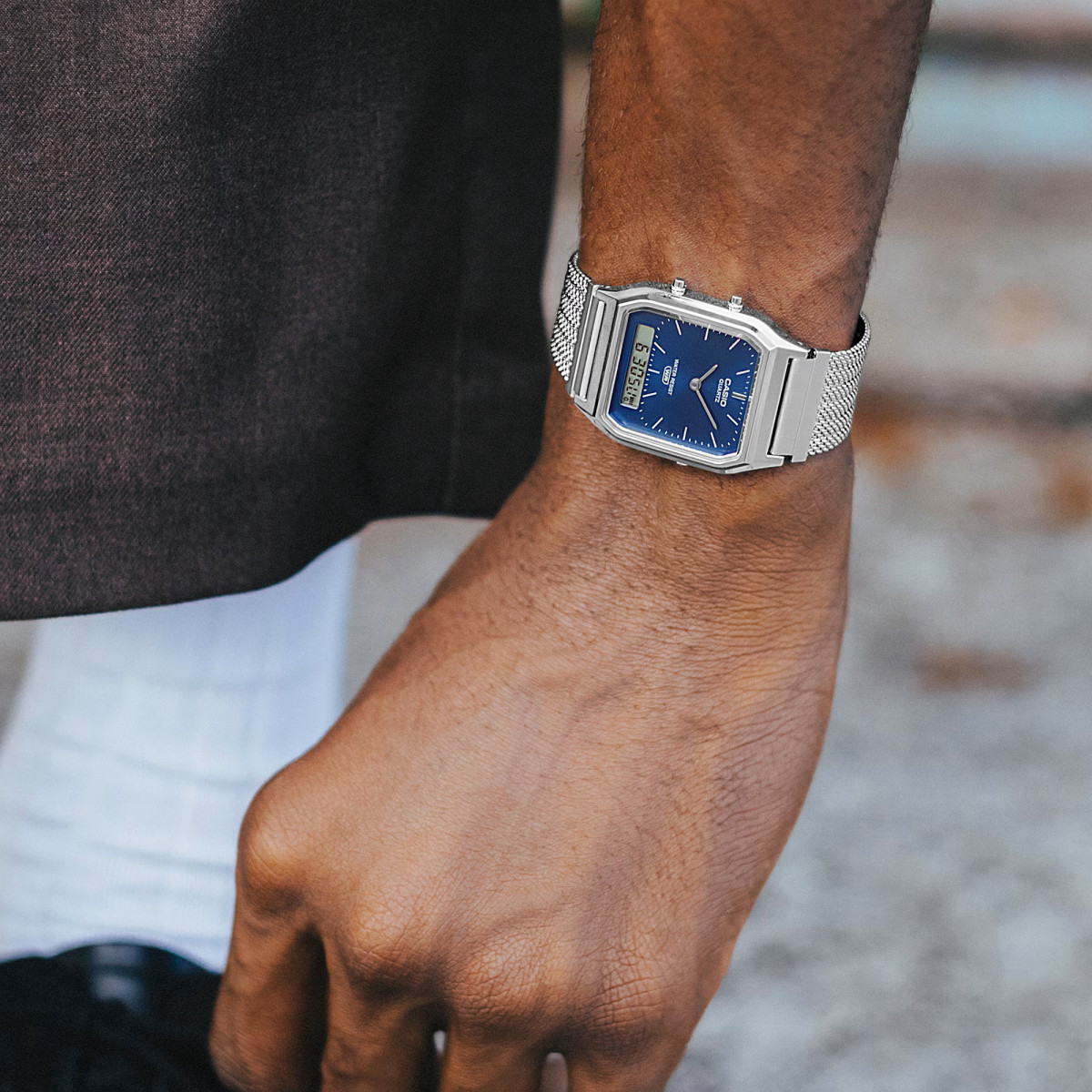 Reloj Casio Edgy Collection Ana-Digi para mujer y hombre esfera azul