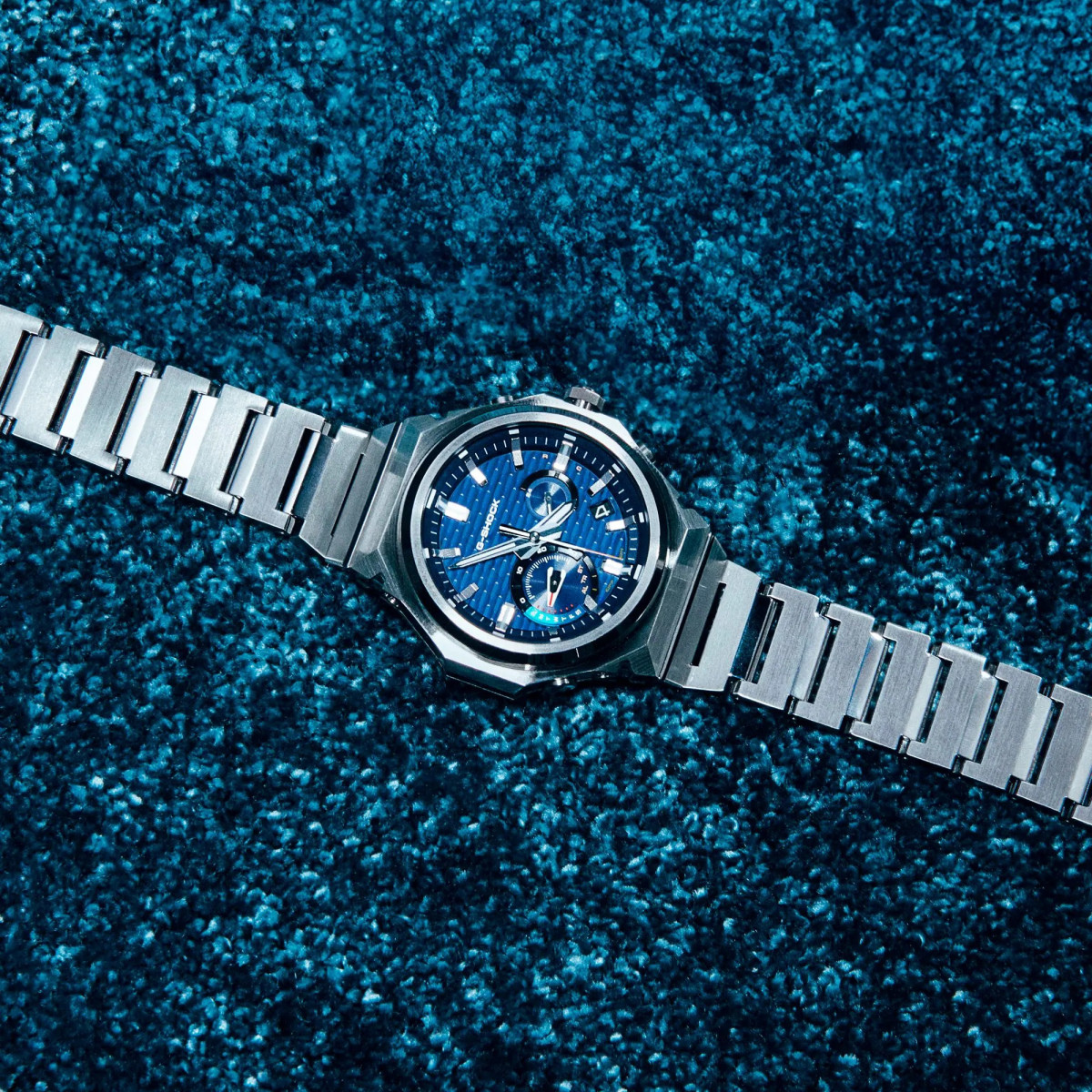 Reloj Casio G-Shock serie GST-B1000 esfera azul