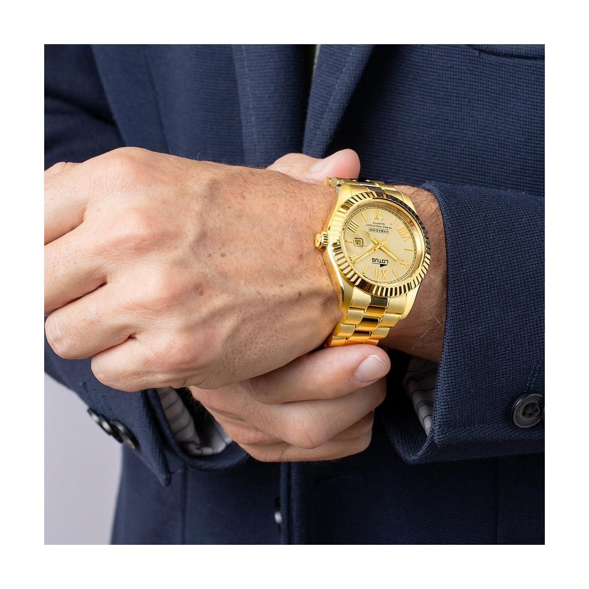 Reloj Lotus para hombre acero IP dorado 41.2mm esfera champán