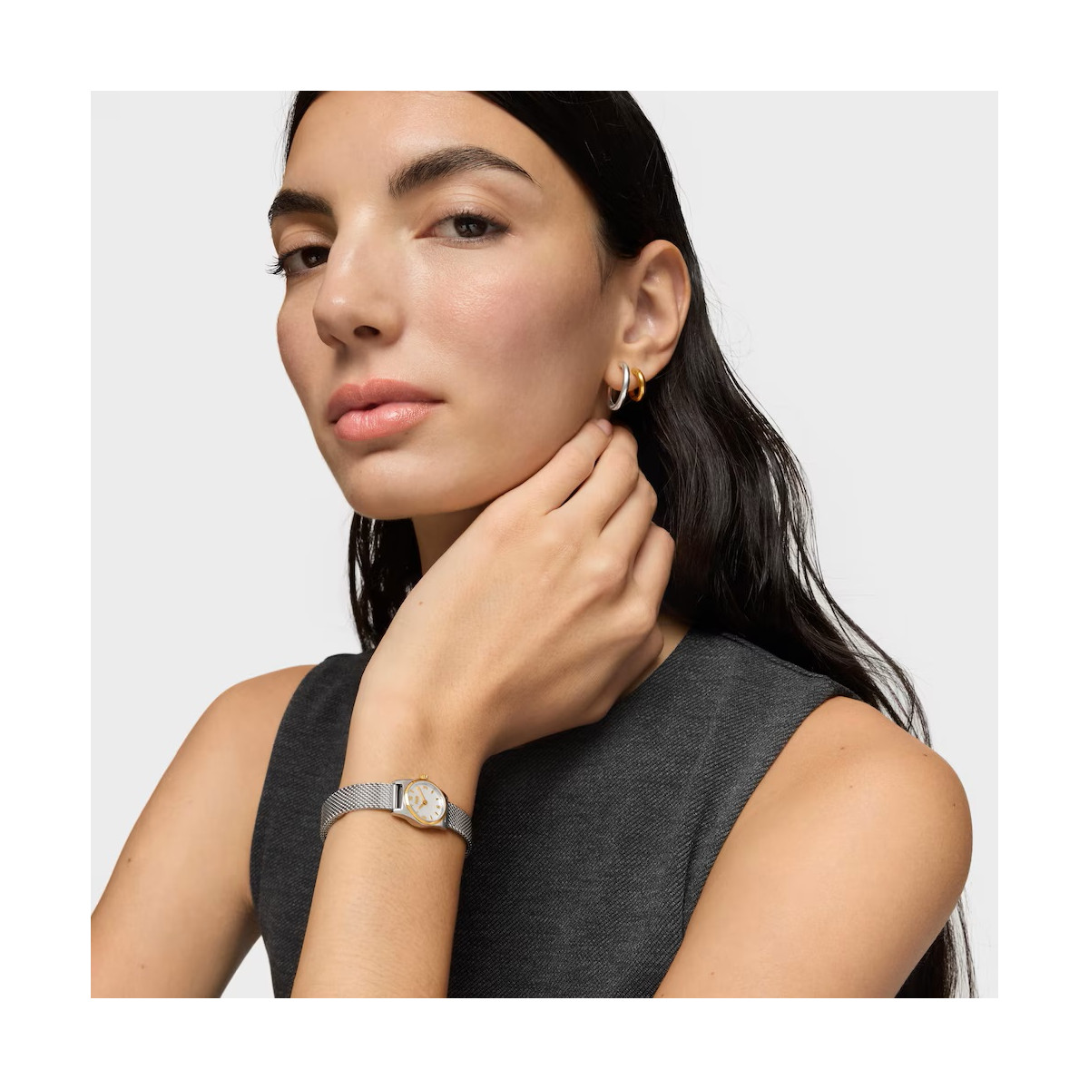 Reloj Tous analógico con brazalete milanés de acero y esfera de nácar EPIC MINI