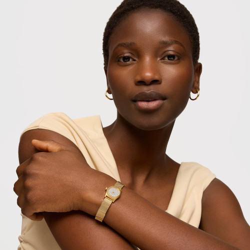 Reloj Tous analógico con brazalete milanés de acero dorado y esfera de nácar EPIC MINI