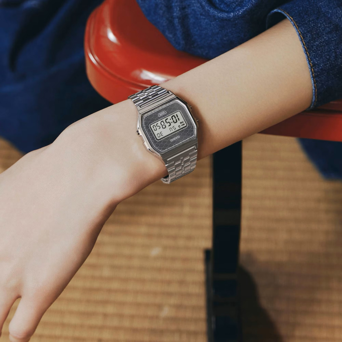 Reloj Casio Vintage digital esfera gris