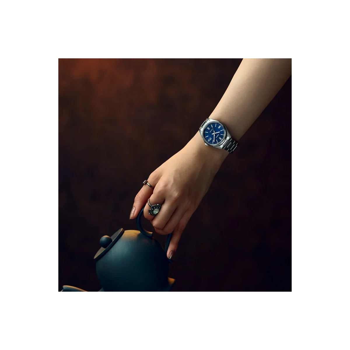 Reloj Casio para señora y mujer 35mm esfera azul marino