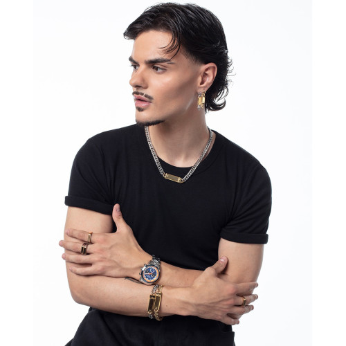 Pendiente único Viceroy de acero Ip dorado cadena con placa,colección Abraham Mateo