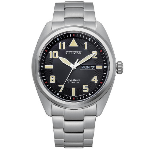 Reloj Citizen Super Titanium para caballero esfera negra