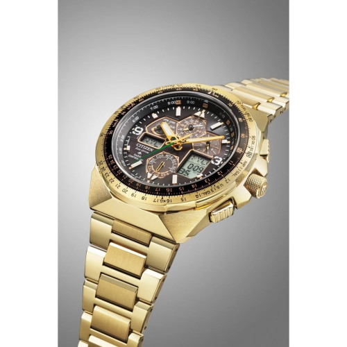 Reloj Citizen Skyhawk Dorado Eco Drive 50 Aniversario de la colección Radiocontrol